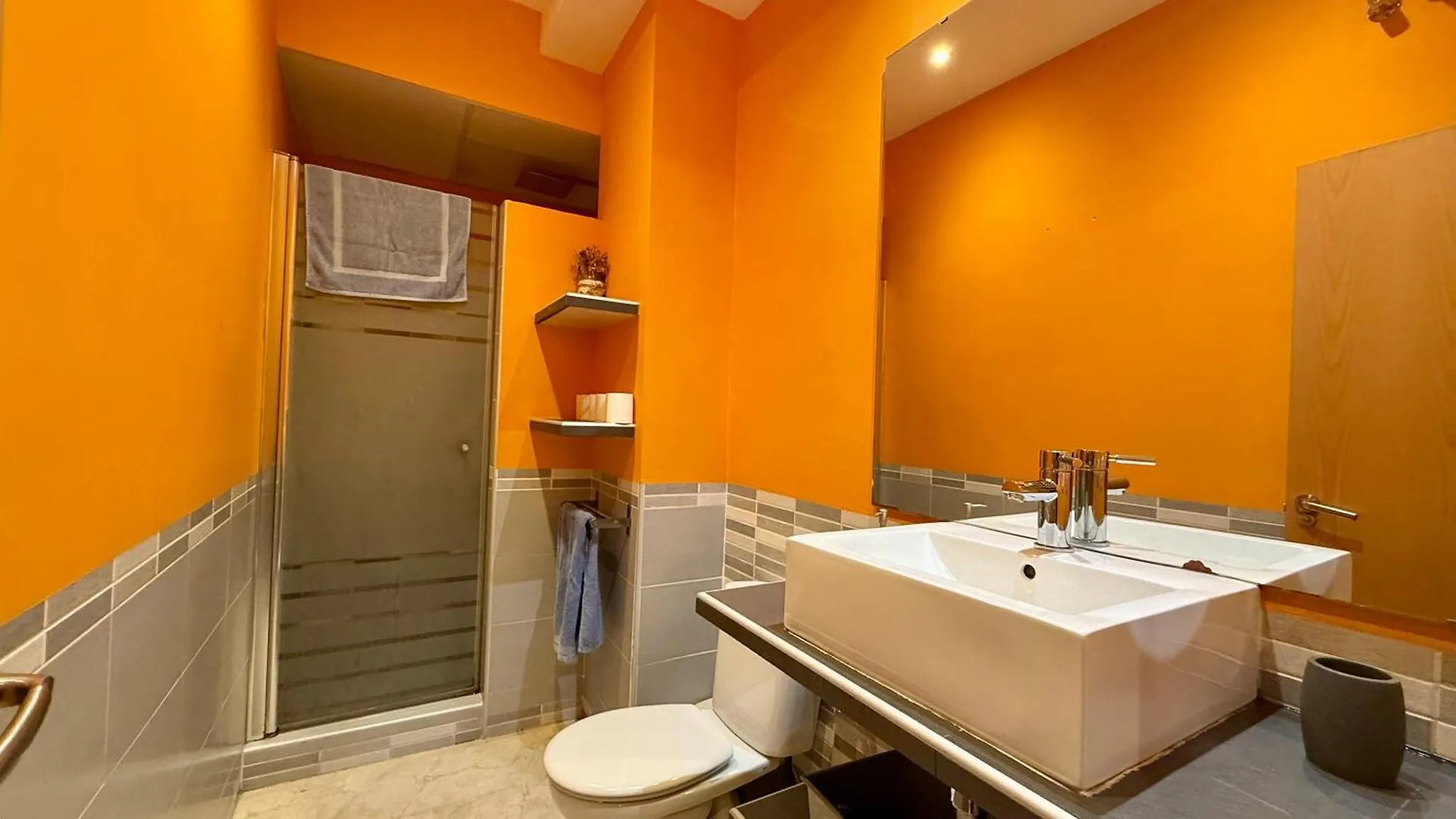 Apartment Apto T Patio Sevillano - Garaje Privado