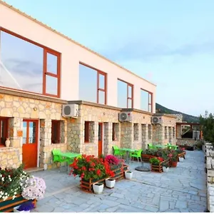  Apartamento Dena Albânia